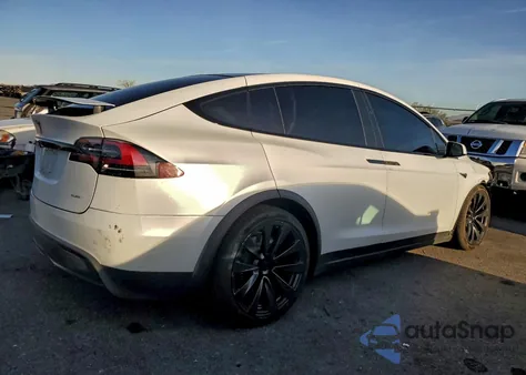 2022 Tesla Model X z USA, uszkodzony, nr VIN 7SAXCBE61NF331504
